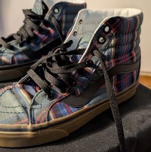 Vans Sk8-Hi Reissue sneakers in a multicolor plaid pattern Size 7